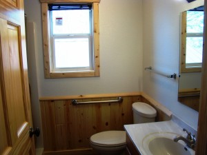 Cabin 7 2nd floor bathroom with shower 2